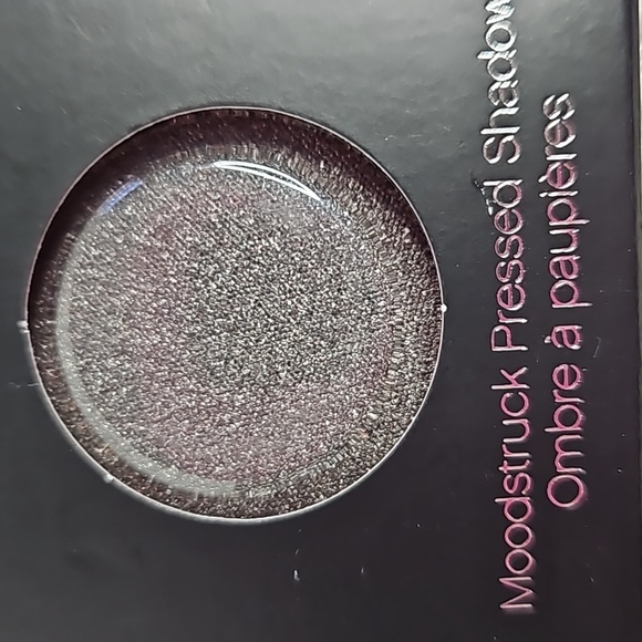 Younique moodstruck pressed eye shadow refill in Shrewd - Picture 3 of 4